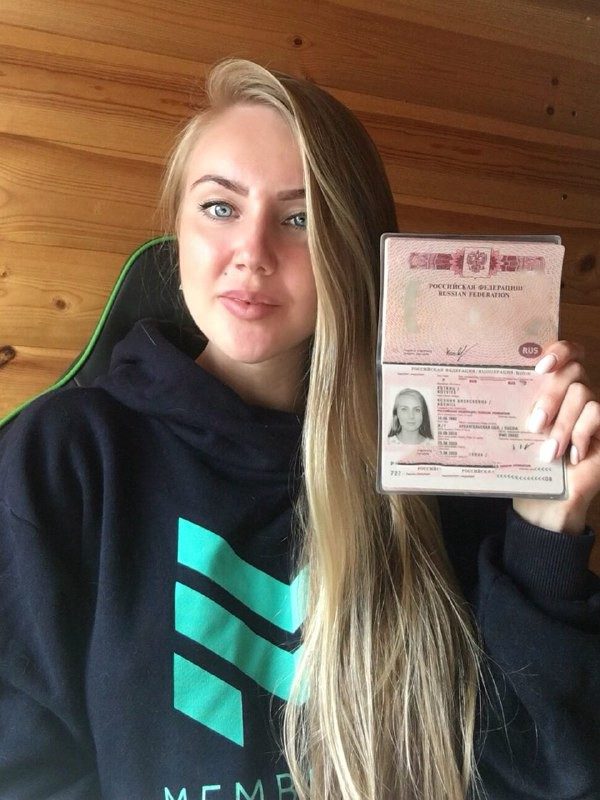  Selfie  ID  a man  woman holding ID  for verification 